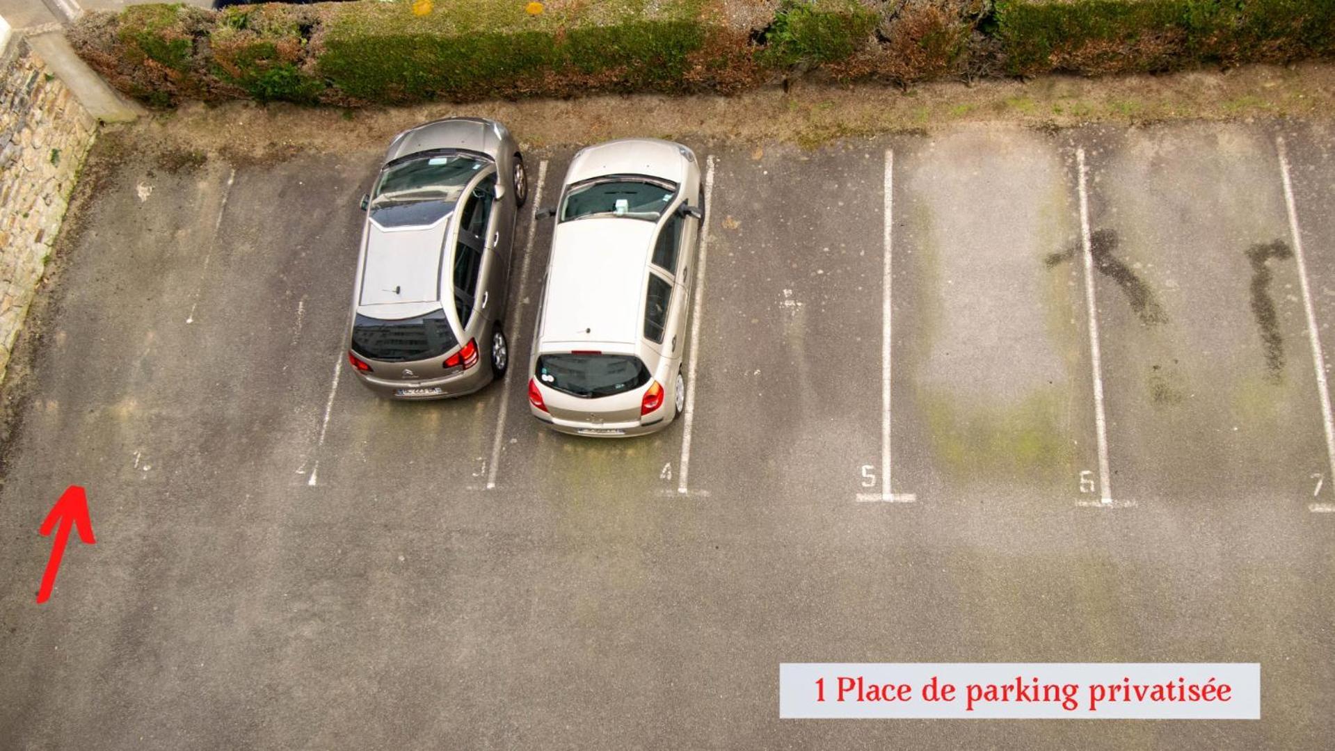 Grand Studio Avec Parking A 10 Minutes Des Plages 洛里昂 外观 照片